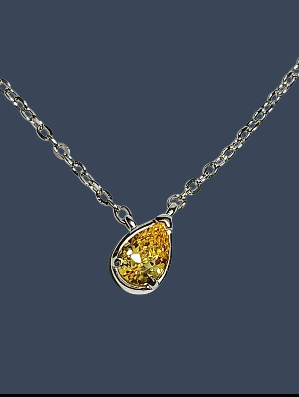 0.50ct Teardrop Citrine Pendant Chain Necklace 17"
